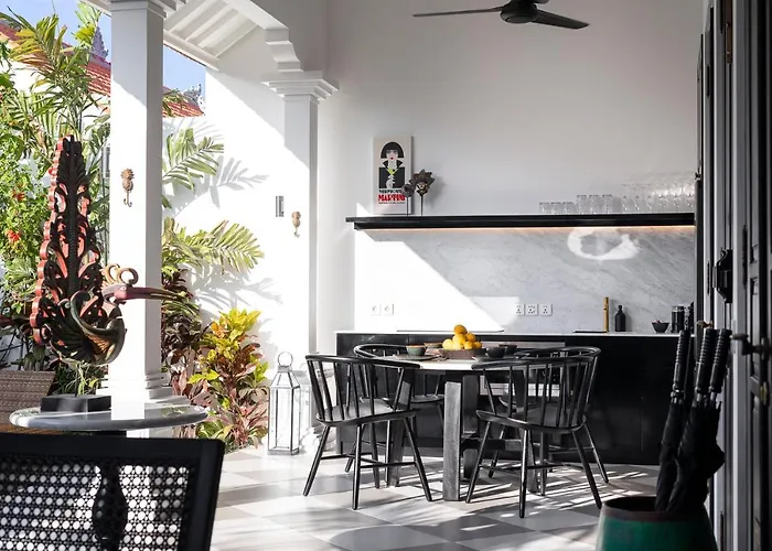 Martini Beachside 1 *